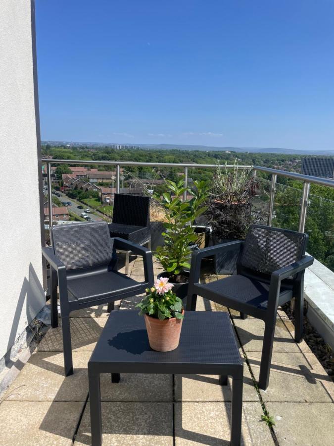 3 Bedroom Penthouse Apartment Manchester Exterior foto